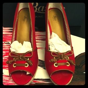 Bass Red Open Toe Wedges